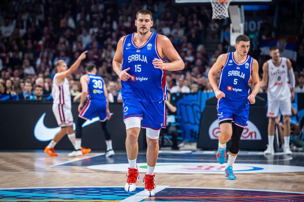 塞尔维亚男篮翻盘法国男篮，汉密尔顿惊艳世界