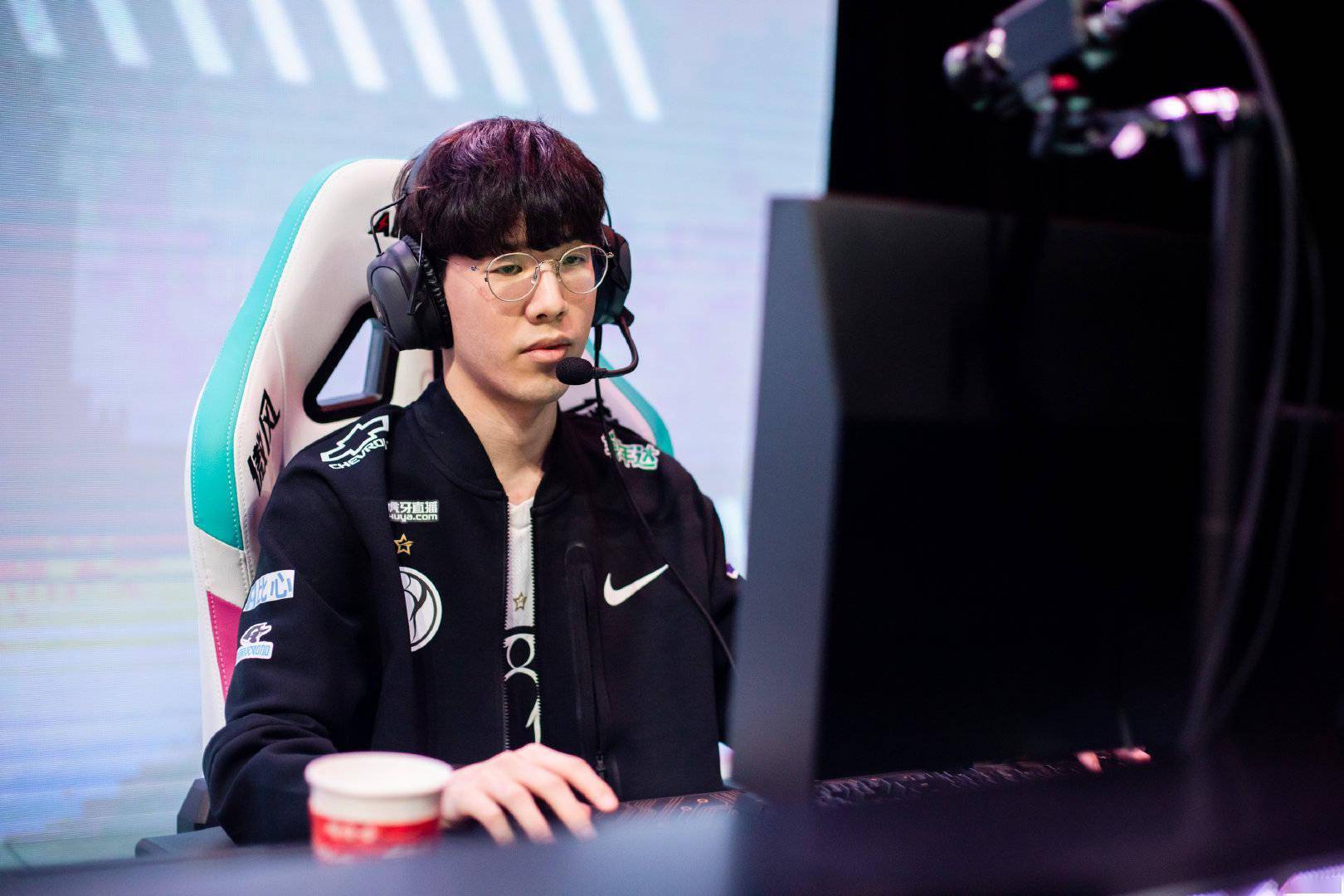 IG翻盘SHR，ShowMaker三分雨点燃全场