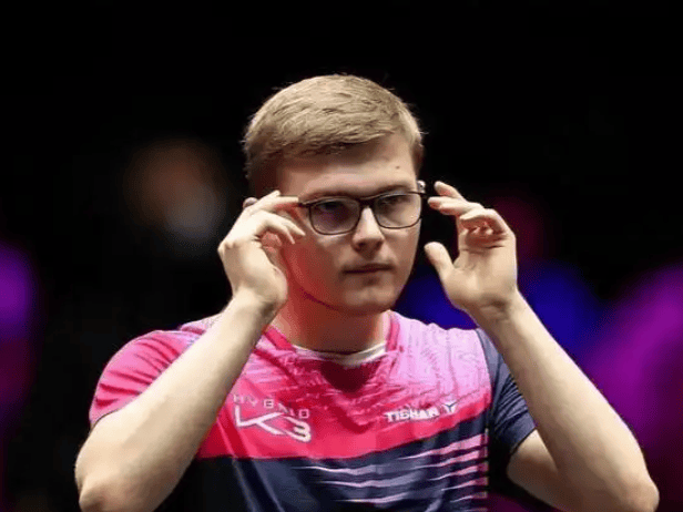 法国队险胜瑞典队，张本智和点燃赛场