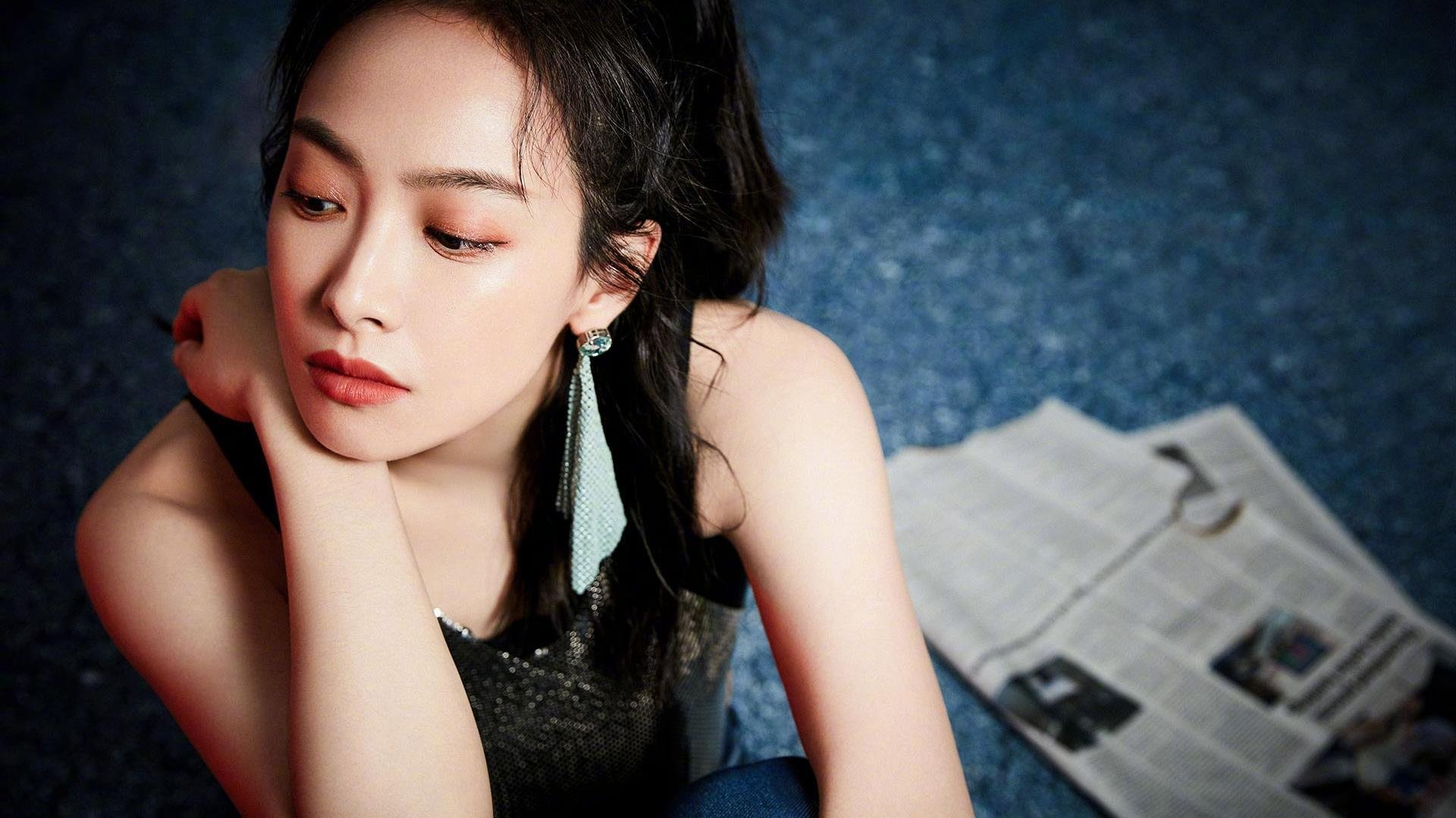 开云体育app-冰与火的对决，欧冠决赛史上的北欧奇迹—冰岛足球如何以团队熔岩浇灭塞内加尔的特兰加雄狮烈焰