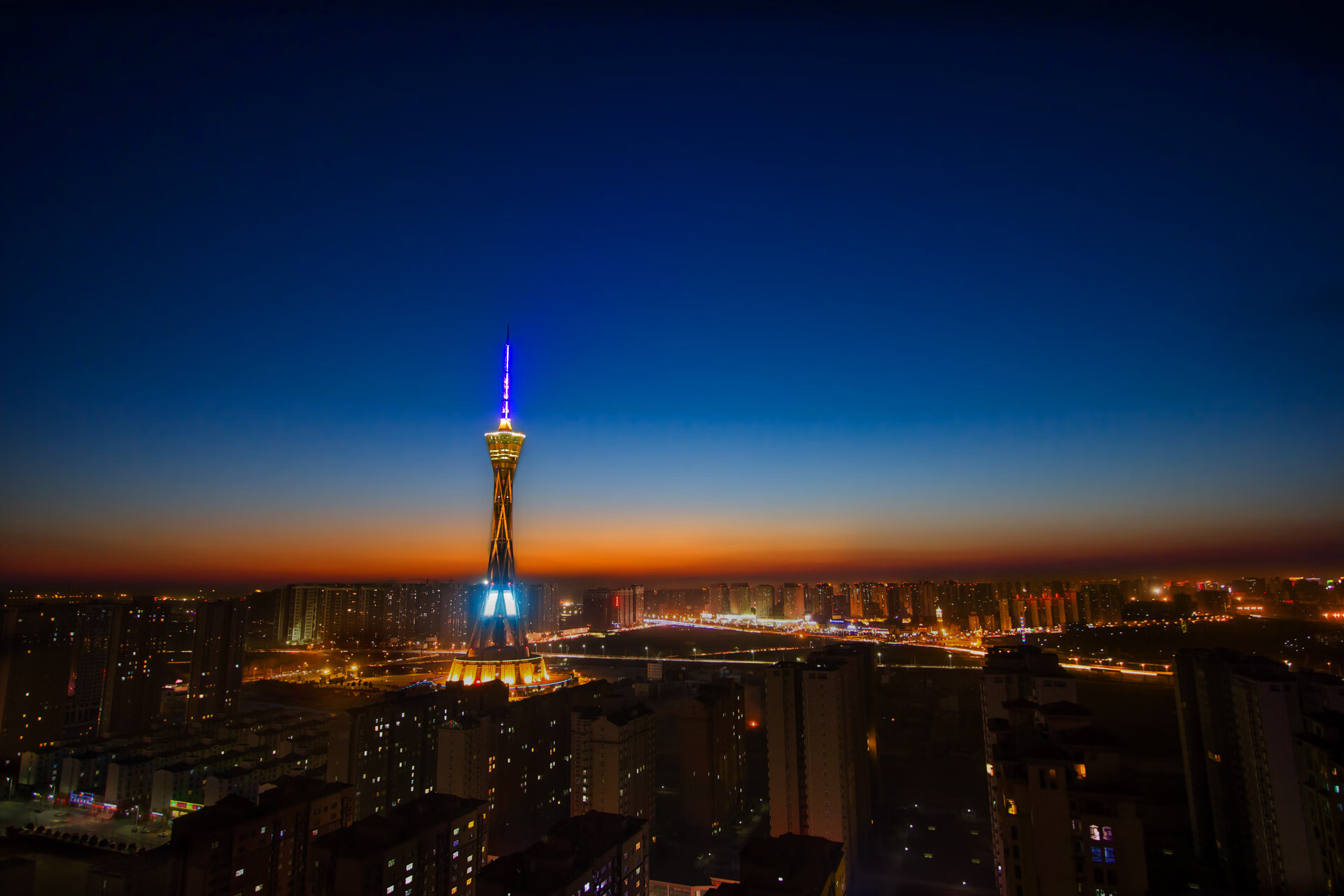 开云sport-福登之夜，当绿茵大师踏足总决赛的殿堂